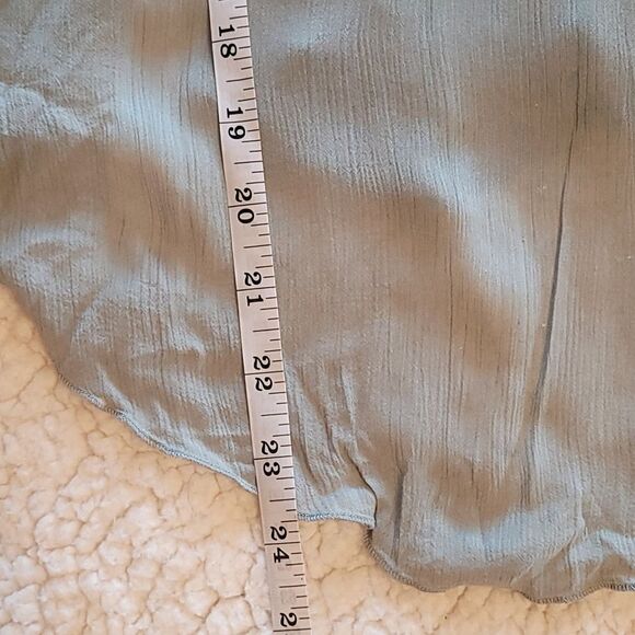 Free People Intimately Top Womens XS Grey Green Crinkle Boho - Picture 9 of 10